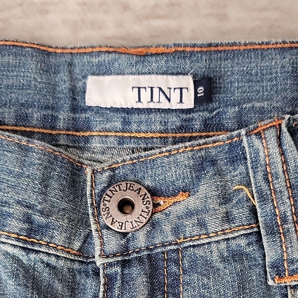Women's Casual Blue Denim Capris - Picture 2 of 7